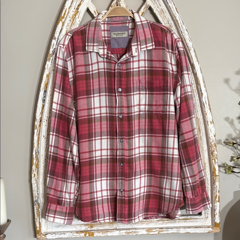 Men’s Flannel Casual Button Down Shirt
